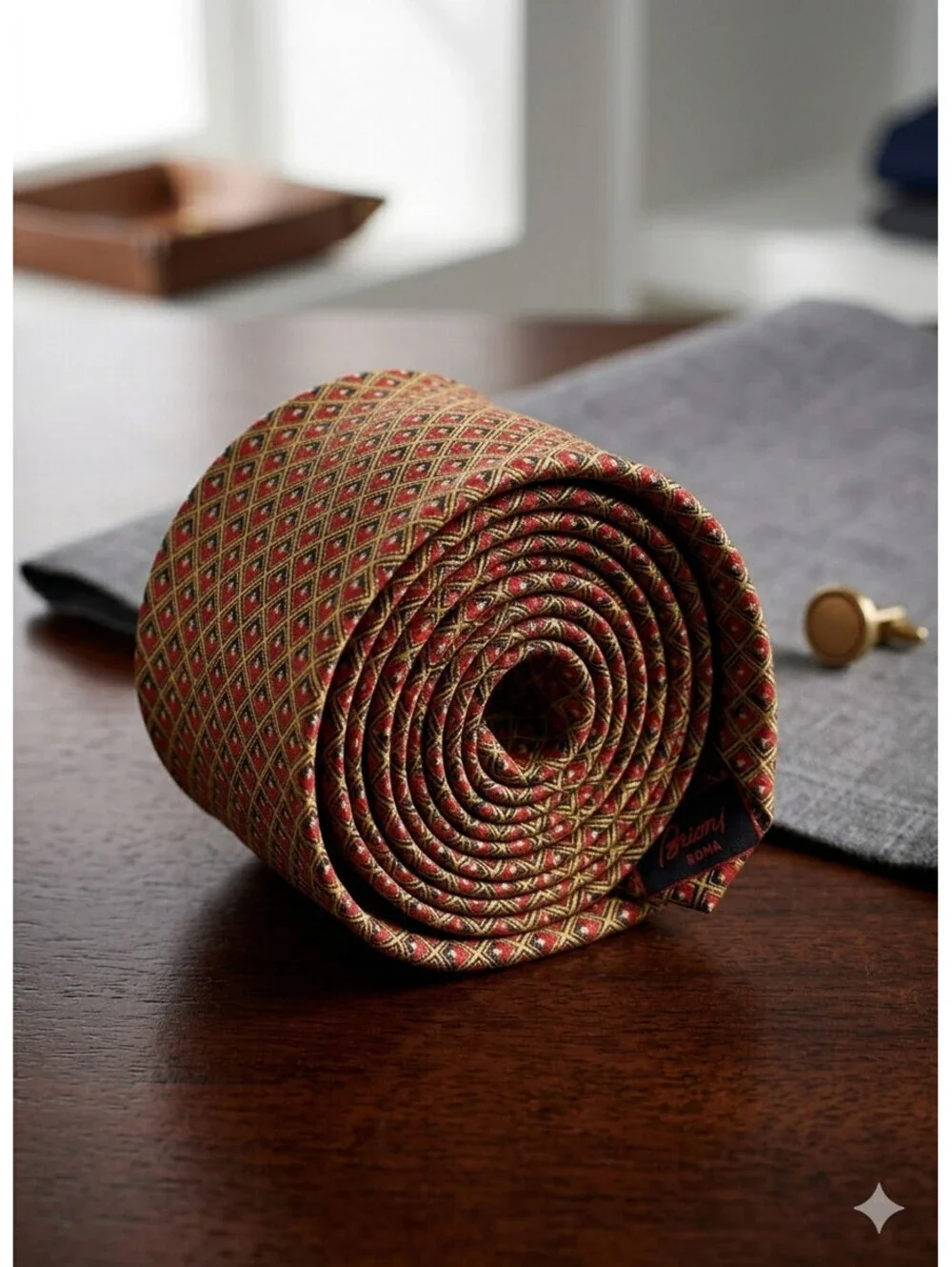 Brioni Roma Silk Tie Made in Italy Geometric Diamond Pattern Red Gold Black